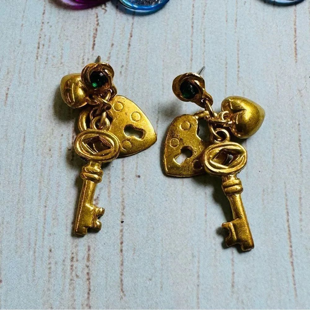 Vintage Earring Bundle - Picture 4 of 4